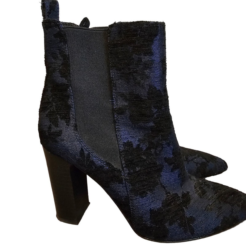 Vince Camuto Britsy Ankle Boots Blue Floral Pointed Toe Boots Size 10 Pull On - Picture 1 of 9